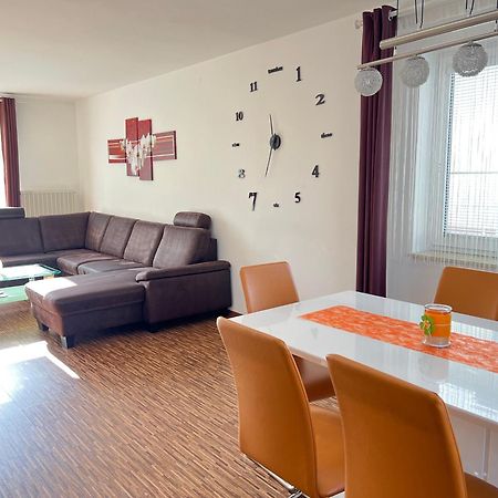 Bogi'S Ferienhaus - Pension Laakirchen Εξωτερικό φωτογραφία